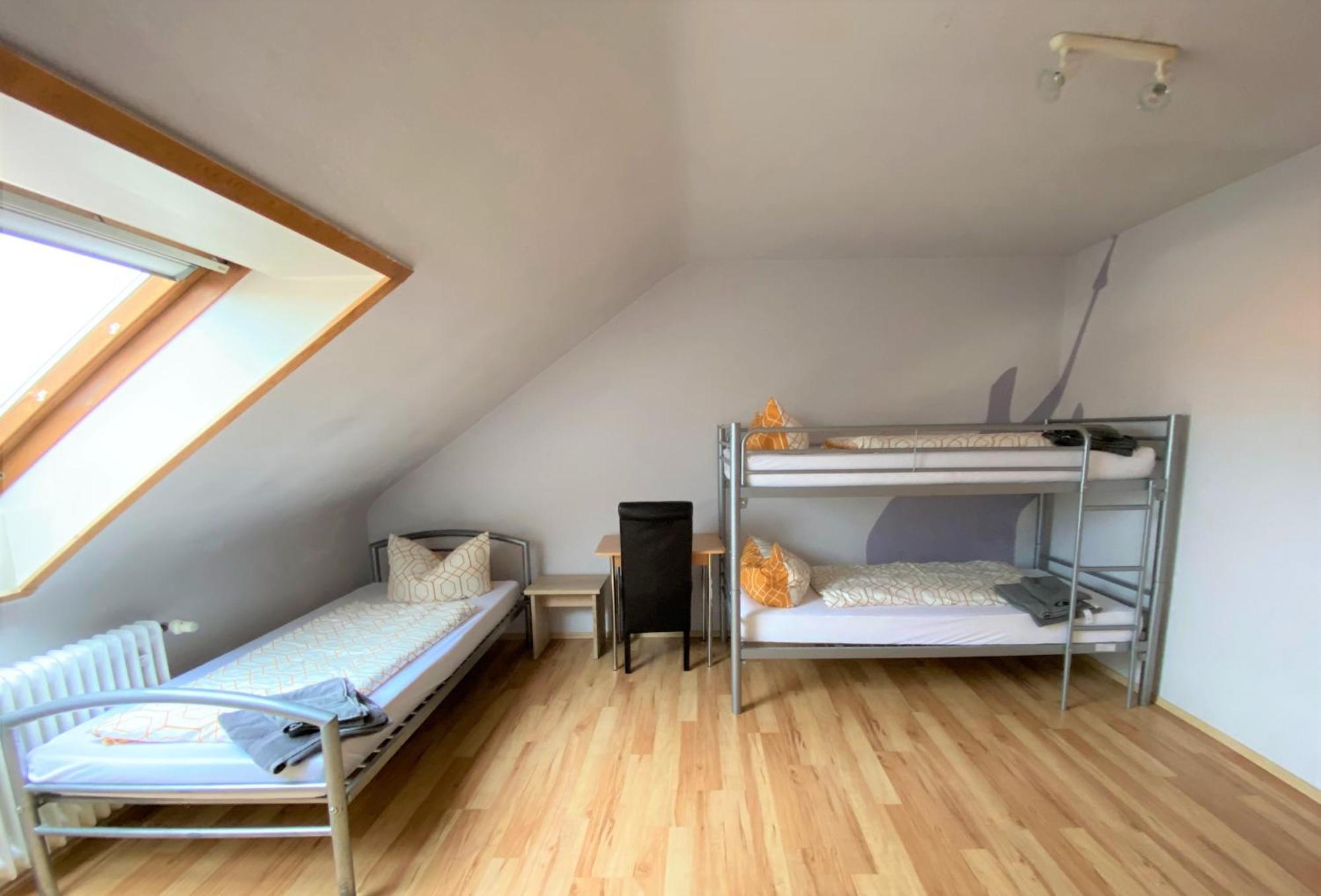 Monteurzimmer - Karlsbad Eksteriør bilde