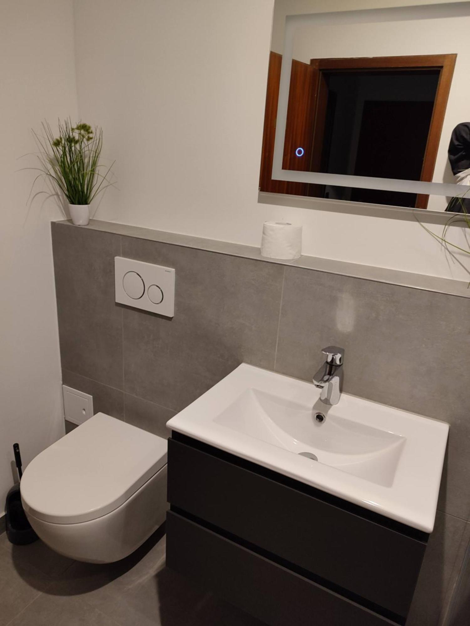 Monteurzimmer - Karlsbad Eksteriør bilde